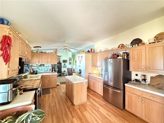 3661 N Gila Road, Golden Valley, AZ 86413