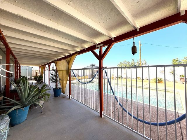 3661 N Gila Road, Golden Valley, AZ 86413