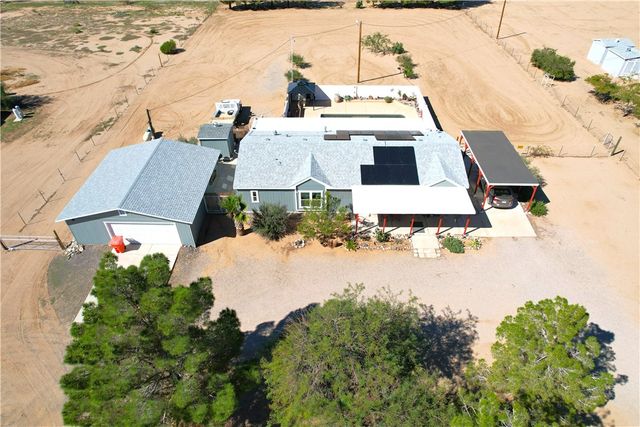 3661 N Gila Road, Golden Valley, AZ 86413