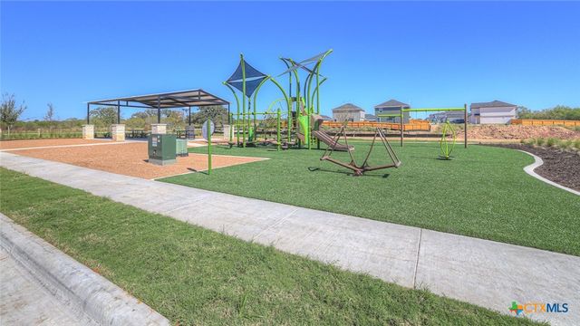 305 WILD GOOSE Drive, Luling, TX 78648