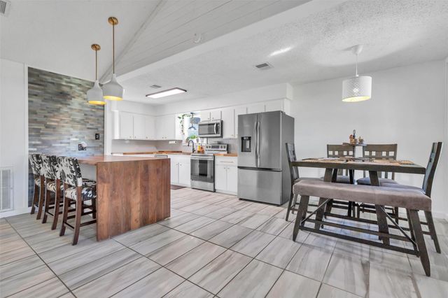 16107 Walnut Springs Lane, Magnolia, TX 77355