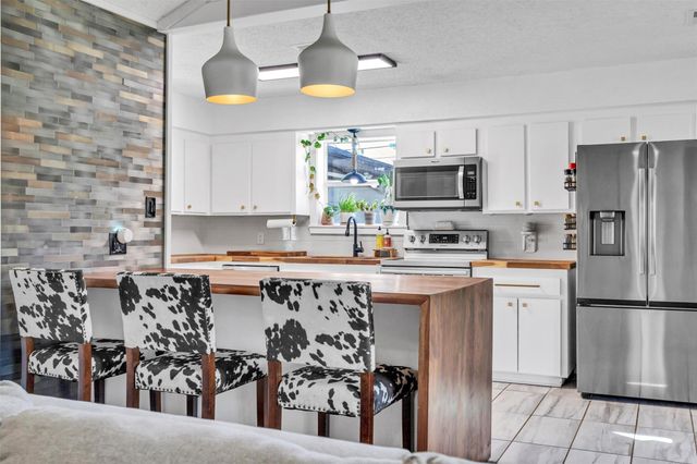 16107 Walnut Springs Lane, Magnolia, TX 77355