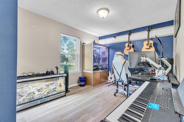 16107 Walnut Springs Lane, Magnolia, TX 77355