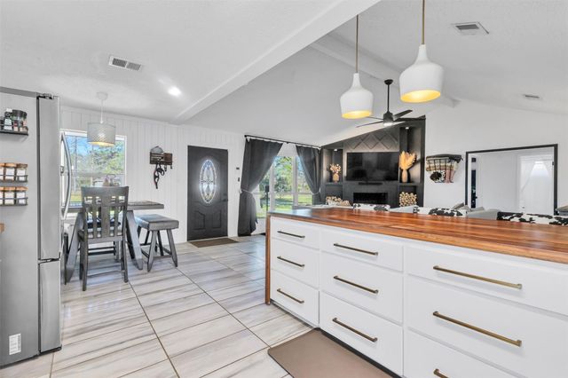 16107 Walnut Springs Lane, Magnolia, TX 77355