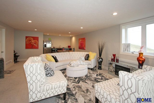 1113 Annabel Avenue, Hickman, NE 68372