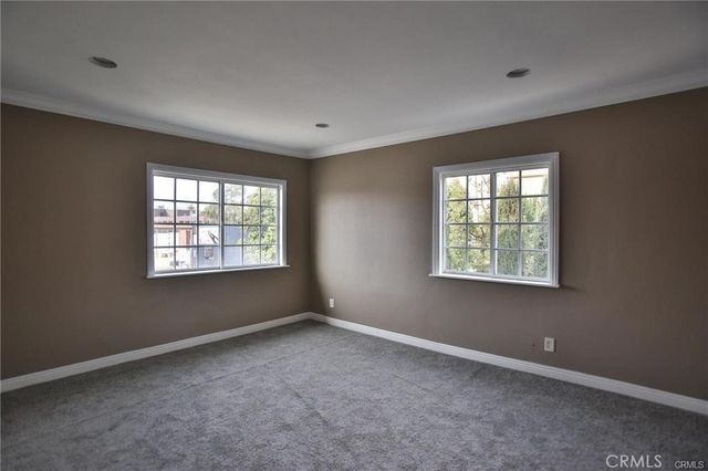 670 Crenshaw, Los Angeles, CA 90005