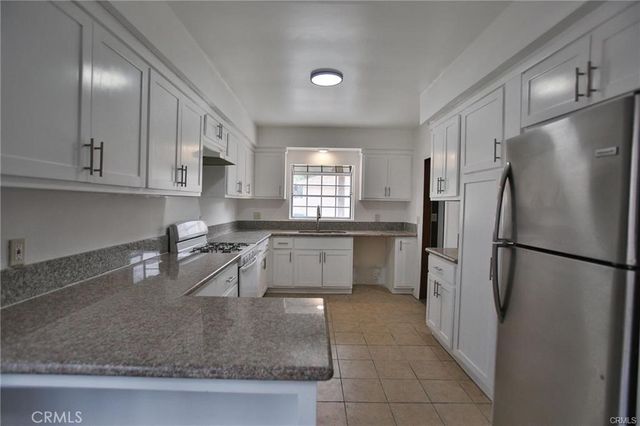 670 Crenshaw, Los Angeles, CA 90005