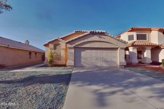 8961 W KATHLEEN Road, Peoria, AZ 85382