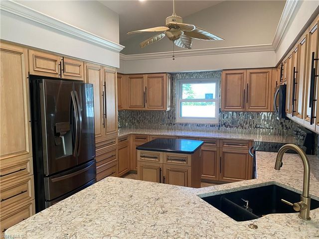 71 Heritage WAY, Naples, FL 34110