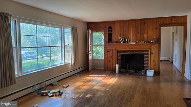 5183 HIGHVIEW AVE, Stephens City, VA 22655