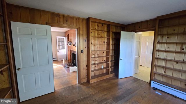 5183 HIGHVIEW AVE, Stephens City, VA 22655