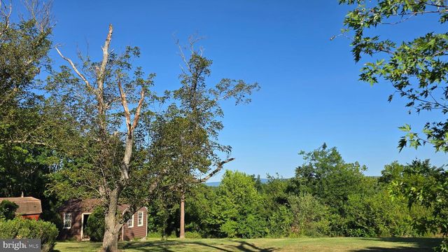5183 HIGHVIEW AVE, Stephens City, VA 22655