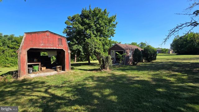 5183 HIGHVIEW AVE, Stephens City, VA 22655