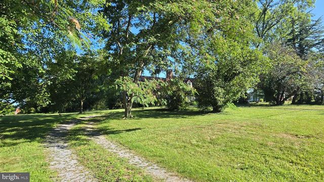 5183 HIGHVIEW AVE, Stephens City, VA 22655