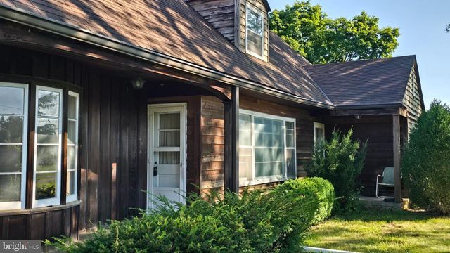 5183 HIGHVIEW AVE, Stephens City, VA 22655