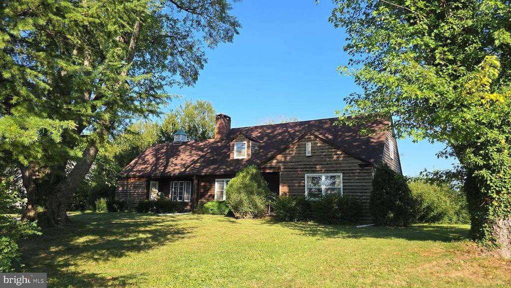 5183 HIGHVIEW AVE, Stephens City, VA 22655