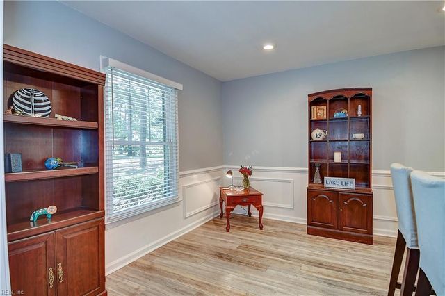 837 Five Point RD, Virginia Beach, VA 23454