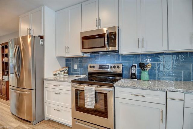837 Five Point RD, Virginia Beach, VA 23454
