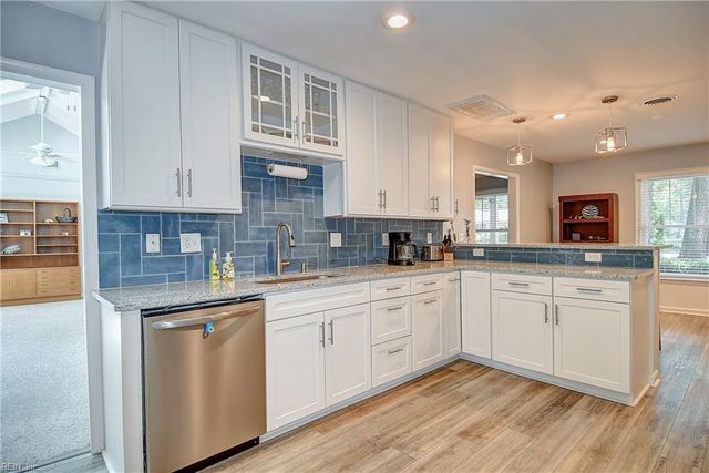 837 Five Point RD, Virginia Beach, VA 23454