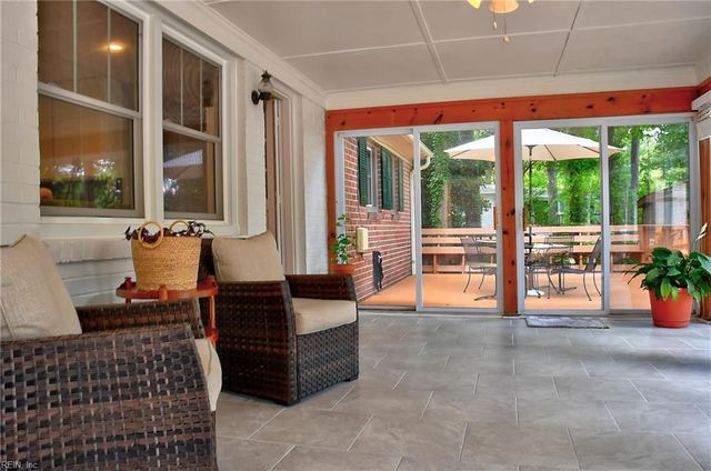 837 Five Point RD, Virginia Beach, VA 23454