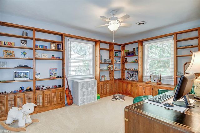 837 Five Point RD, Virginia Beach, VA 23454