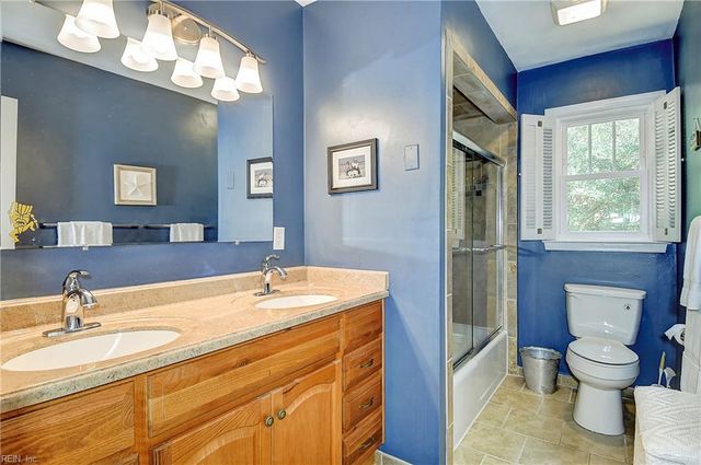 837 Five Point RD, Virginia Beach, VA 23454