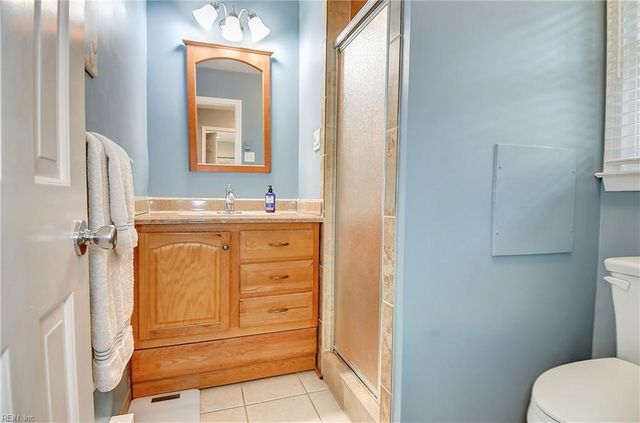 837 Five Point RD, Virginia Beach, VA 23454