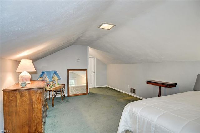 837 Five Point RD, Virginia Beach, VA 23454