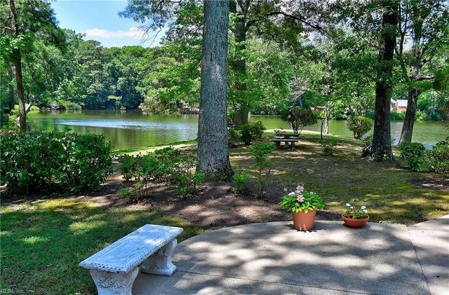 837 Five Point RD, Virginia Beach, VA 23454