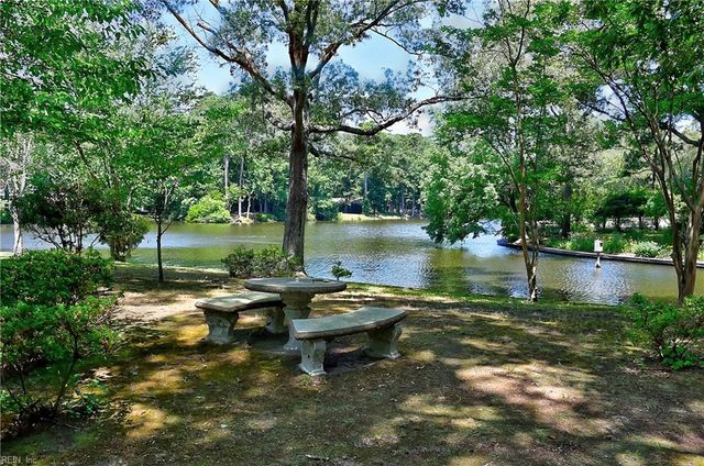 837 Five Point RD, Virginia Beach, VA 23454
