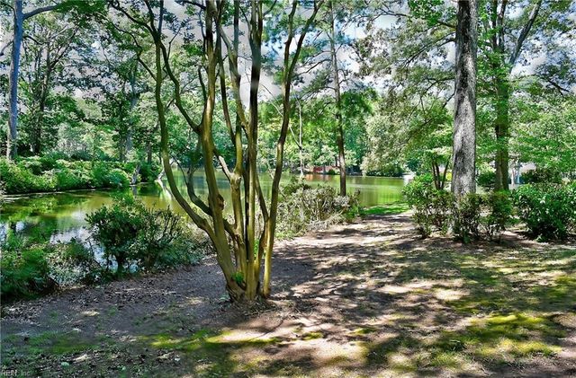 837 Five Point RD, Virginia Beach, VA 23454