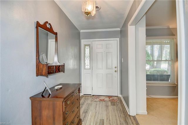 837 Five Point RD, Virginia Beach, VA 23454