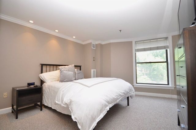 390 Commonwealth Ave 210, Boston, MA 02215