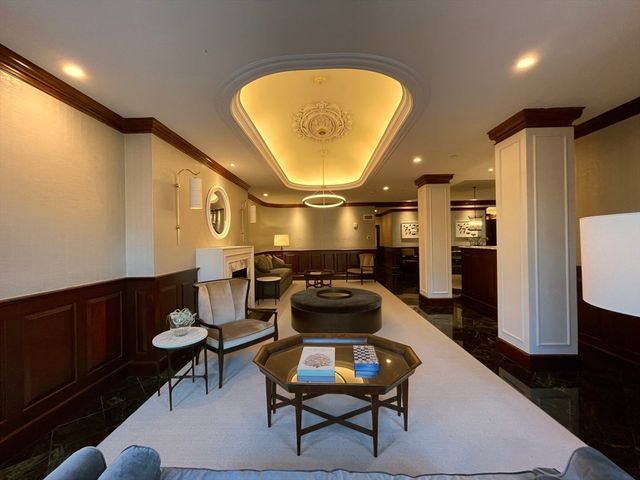 390 Commonwealth Ave 210, Boston, MA 02215