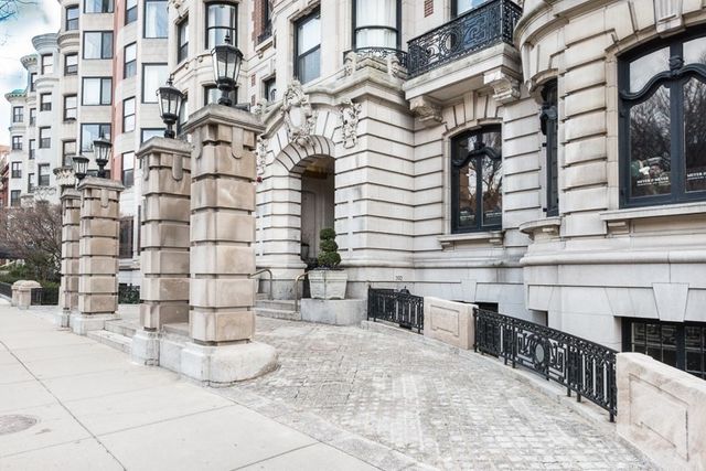 390 Commonwealth Ave 210, Boston, MA 02215