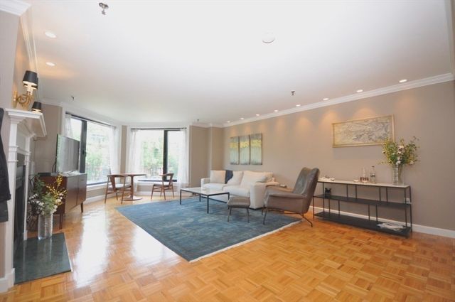 390 Commonwealth Ave 210, Boston, MA 02215