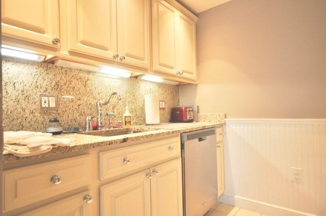 390 Commonwealth Ave 210, Boston, MA 02215