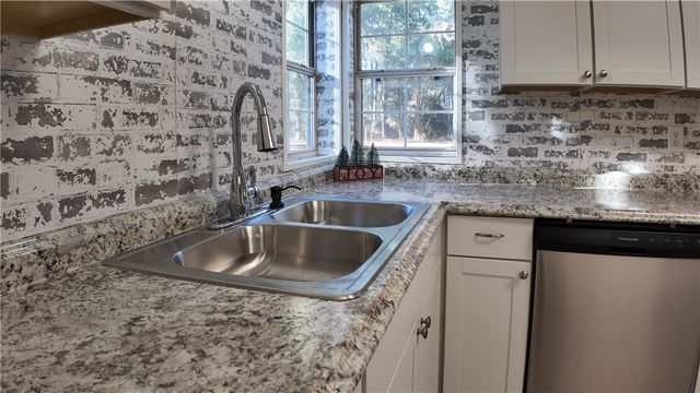 544 Mineral Springs Road, Waynesville, GA 31566