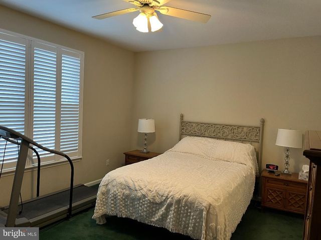 92 WHEATSHEAF LN, Norristown, PA 19403