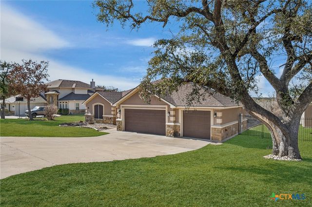 2068 Pirtle Drive, Salado, TX 76571