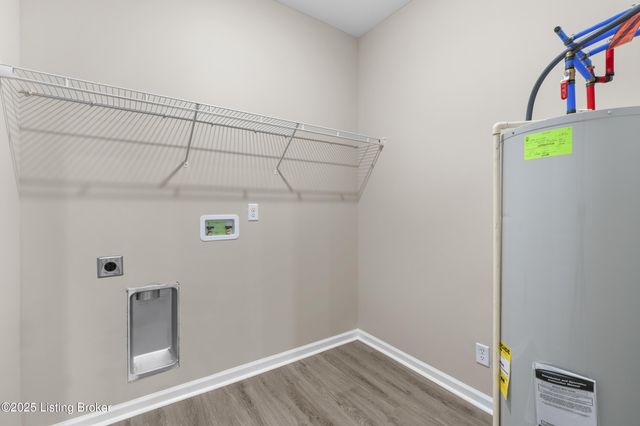 3200 Maldon Ct, Louisville, KY 40216