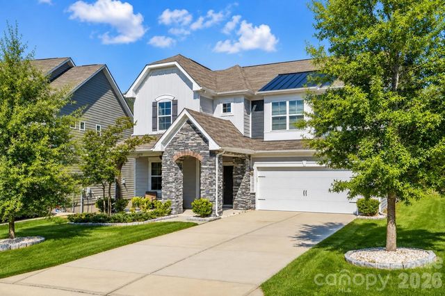 2018 Killian Creek Drive, Denver, NC 28037