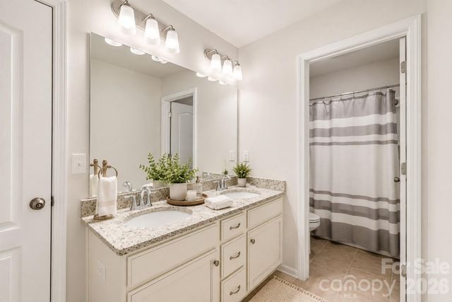 2018 Killian Creek Drive, Denver, NC 28037