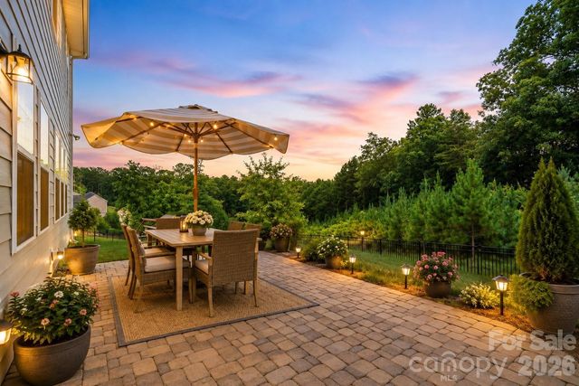 2018 Killian Creek Drive, Denver, NC 28037