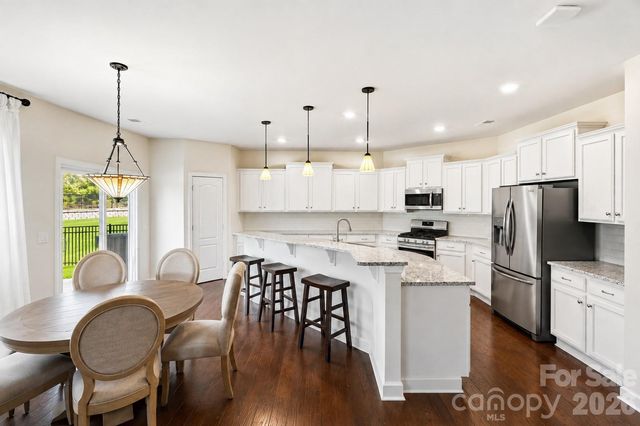 2018 Killian Creek Drive, Denver, NC 28037