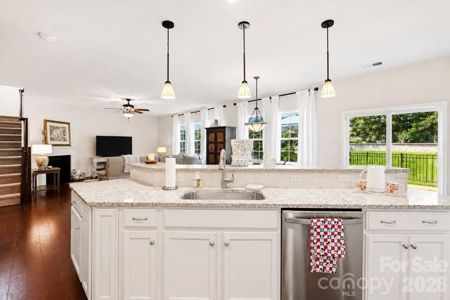 2018 Killian Creek Drive, Denver, NC 28037