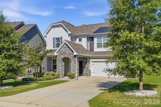 2018 Killian Creek Drive, Denver, NC 28037