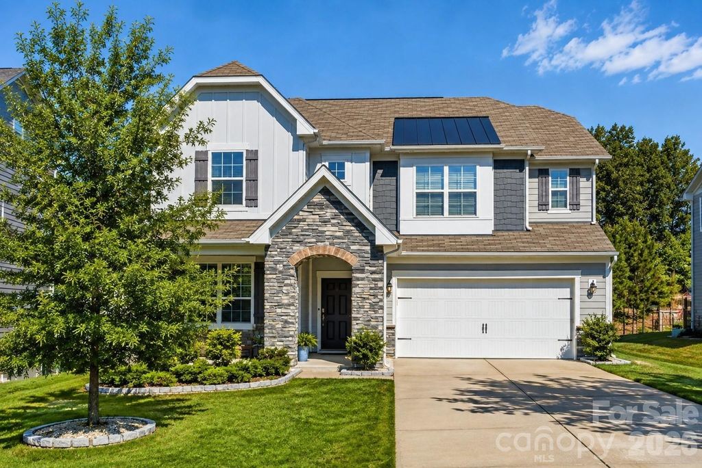2018 Killian Creek Drive, Denver, NC 28037