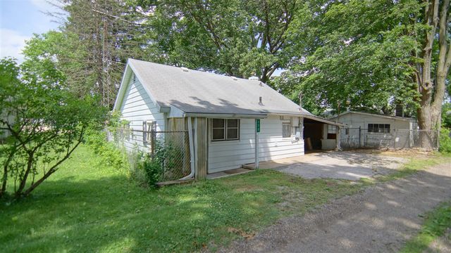 113 W 5th Street, Buchanan, MI 49107