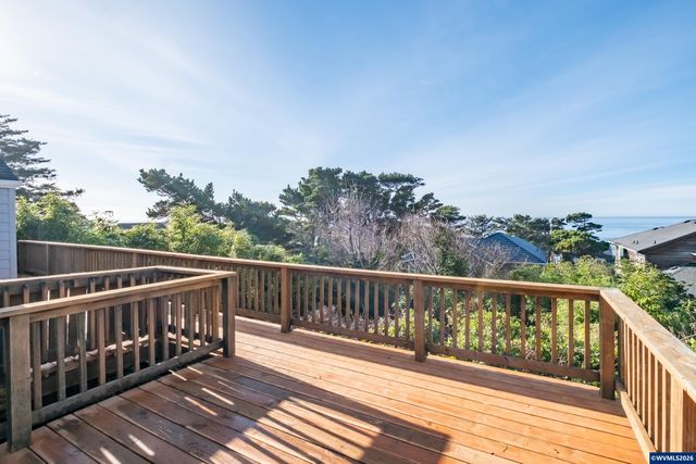4641 SW Coast Av, Lincoln City, OR 97367